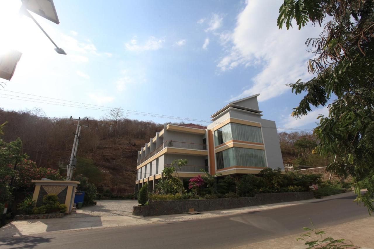 Kalton Hotel Labuan Bajo Exterior foto