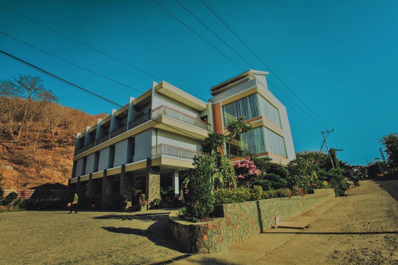 Kalton Hotel Labuan Bajo Exterior foto